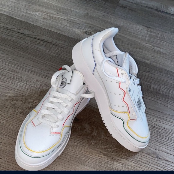 Shoes - Picture 2 of 5